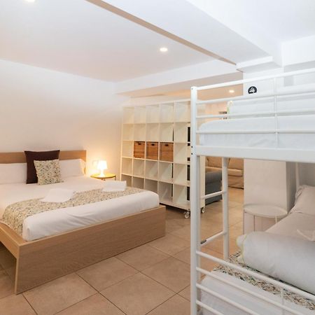Bet Apartments - Abastos Valencia Luaran gambar