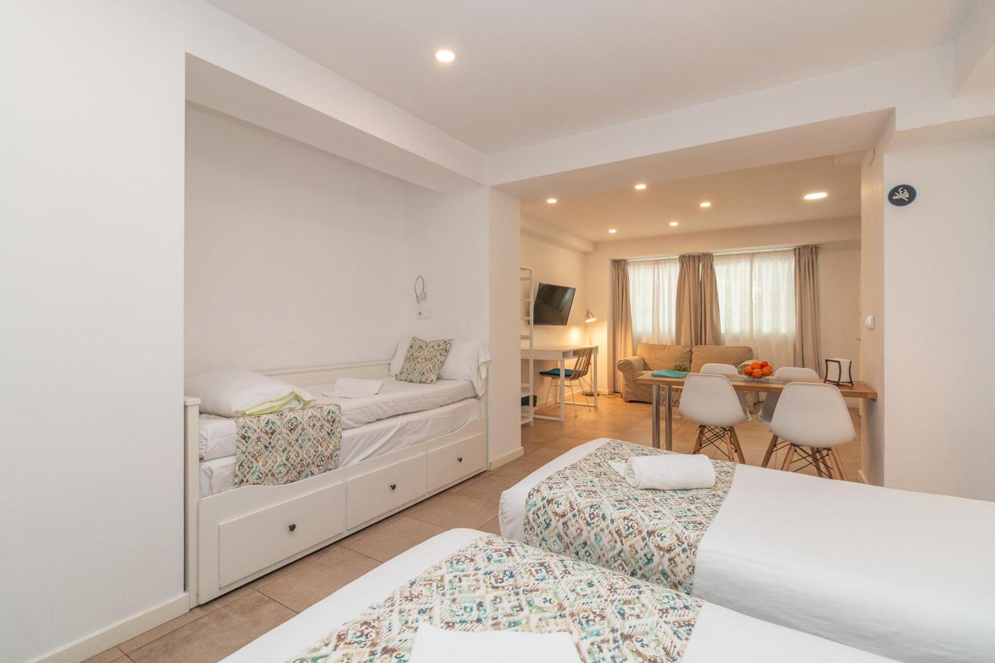 Bet Apartments - Abastos Valencia Luaran gambar