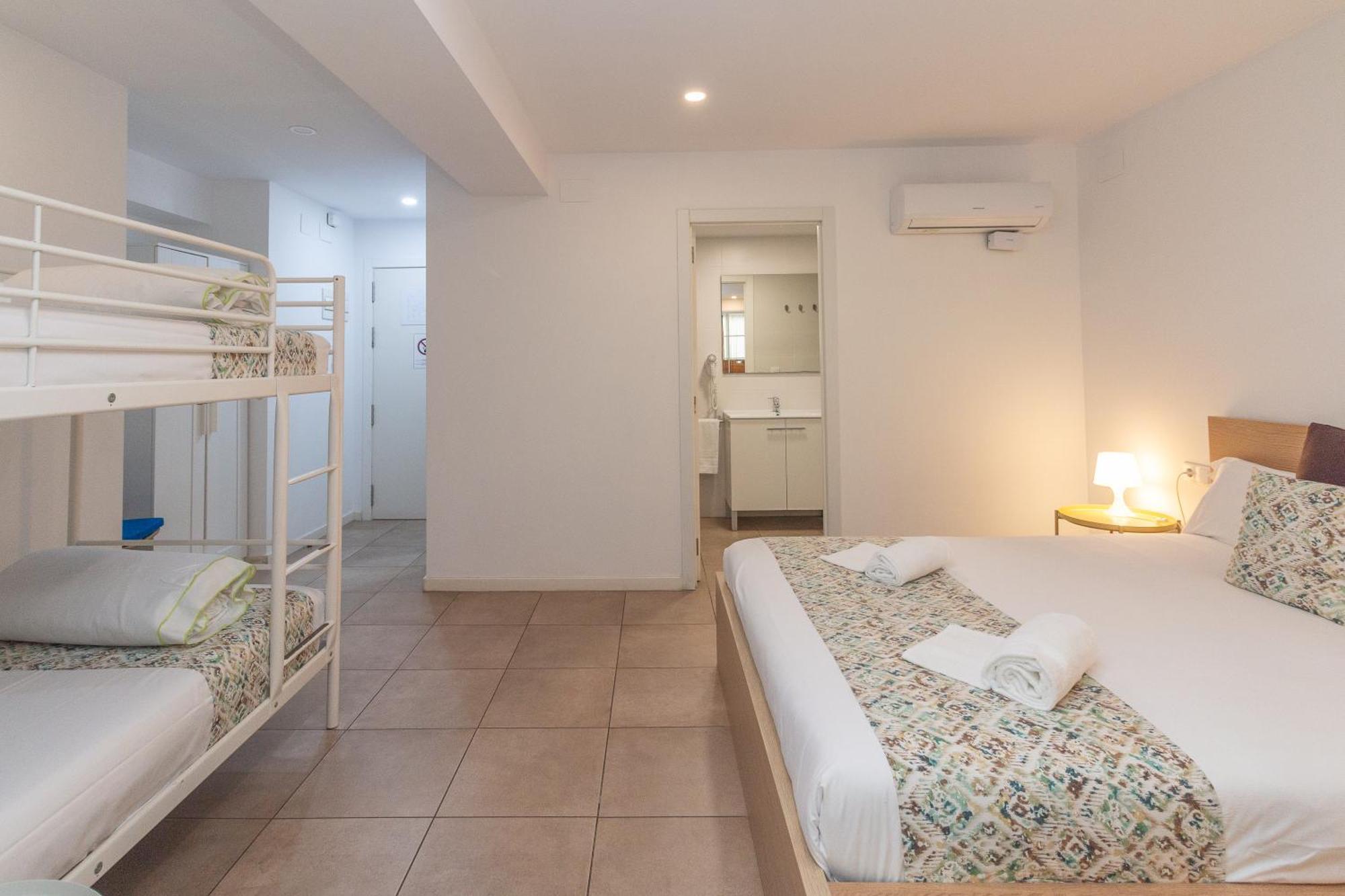 Bet Apartments - Abastos Valencia Luaran gambar